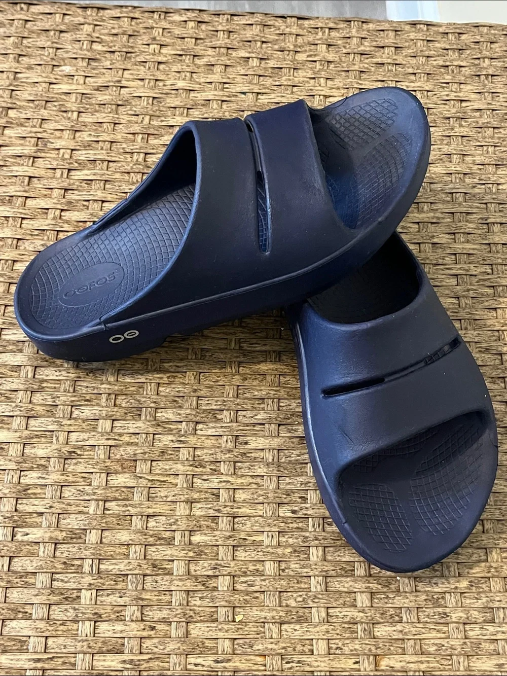 OOFOS Navy Slide with Cushioned Footbed